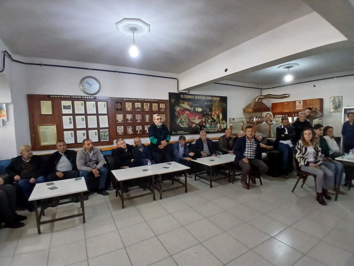 Sayın Kaymakamımız Ali CANDAN başkanlığında, Aşağıdereköy Mahallesi’ nde, ilçemize bağlı kurumların daire müdürleri, Aşağıdereköy Mahallesi Muhtarı Aytekin AYVAZ ve mahalle sakinlerinin katılımlarıyla 1 Kasım 2024 Cuma günü “Halk Toplantısı” yapılmıştır.