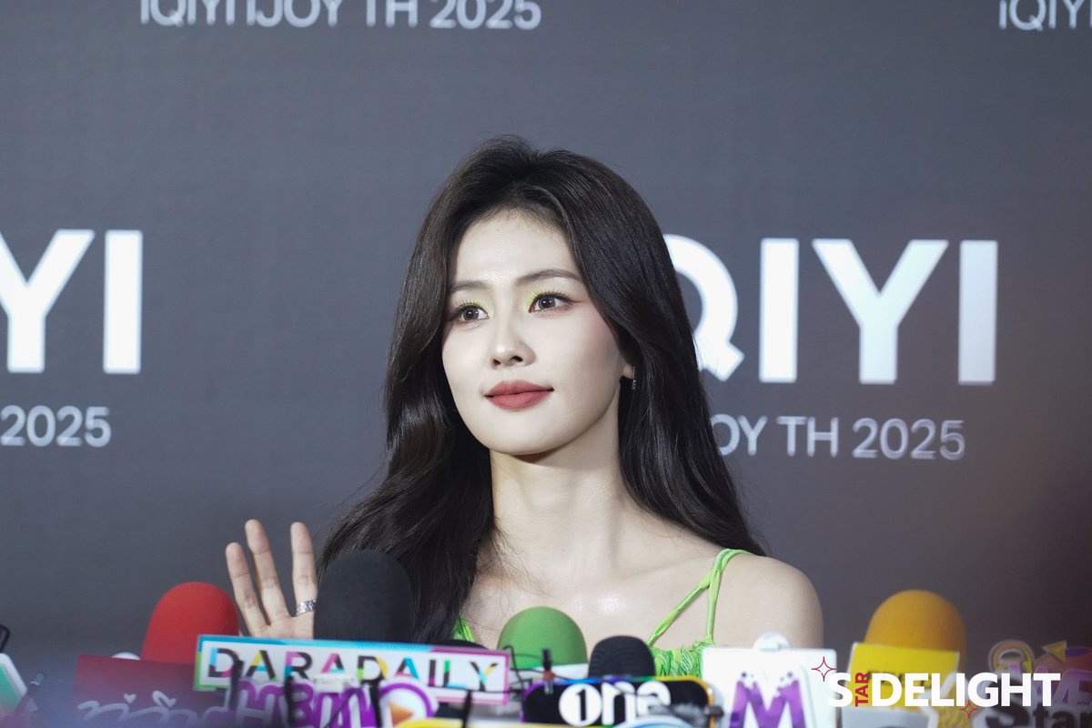 StarDelight tweet media