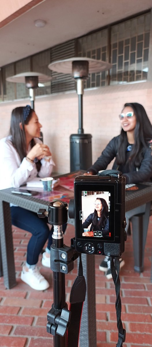 enfoque_soacha's tweet photo. 🎤#Entrevista #Soacha |📚Tuvimos una entrevista especial con Carolina Castañeda Díaz, una joven escritora que con sus palabras marca la diferencia en cada uno de sus libros. Muy pronto conocerás su experiencia literaria y sus motivaciones para escribir. ¡Síguenos! @enfoque_soacha https://t.co/EDVhXKIrpy