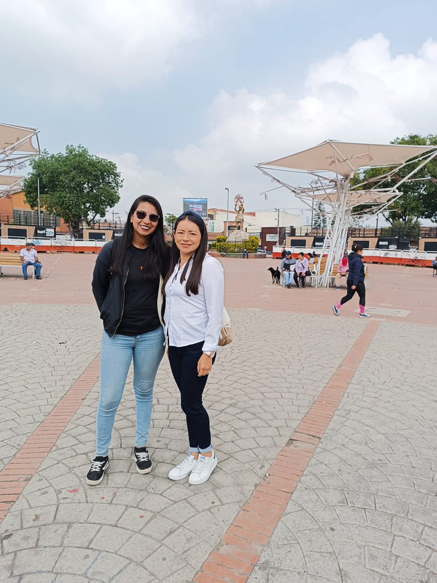 enfoque_soacha's tweet photo. 🎤#Entrevista #Soacha |📚Tuvimos una entrevista especial con Carolina Castañeda Díaz, una joven escritora que con sus palabras marca la diferencia en cada uno de sus libros. Muy pronto conocerás su experiencia literaria y sus motivaciones para escribir. ¡Síguenos! @enfoque_soacha https://t.co/EDVhXKIrpy