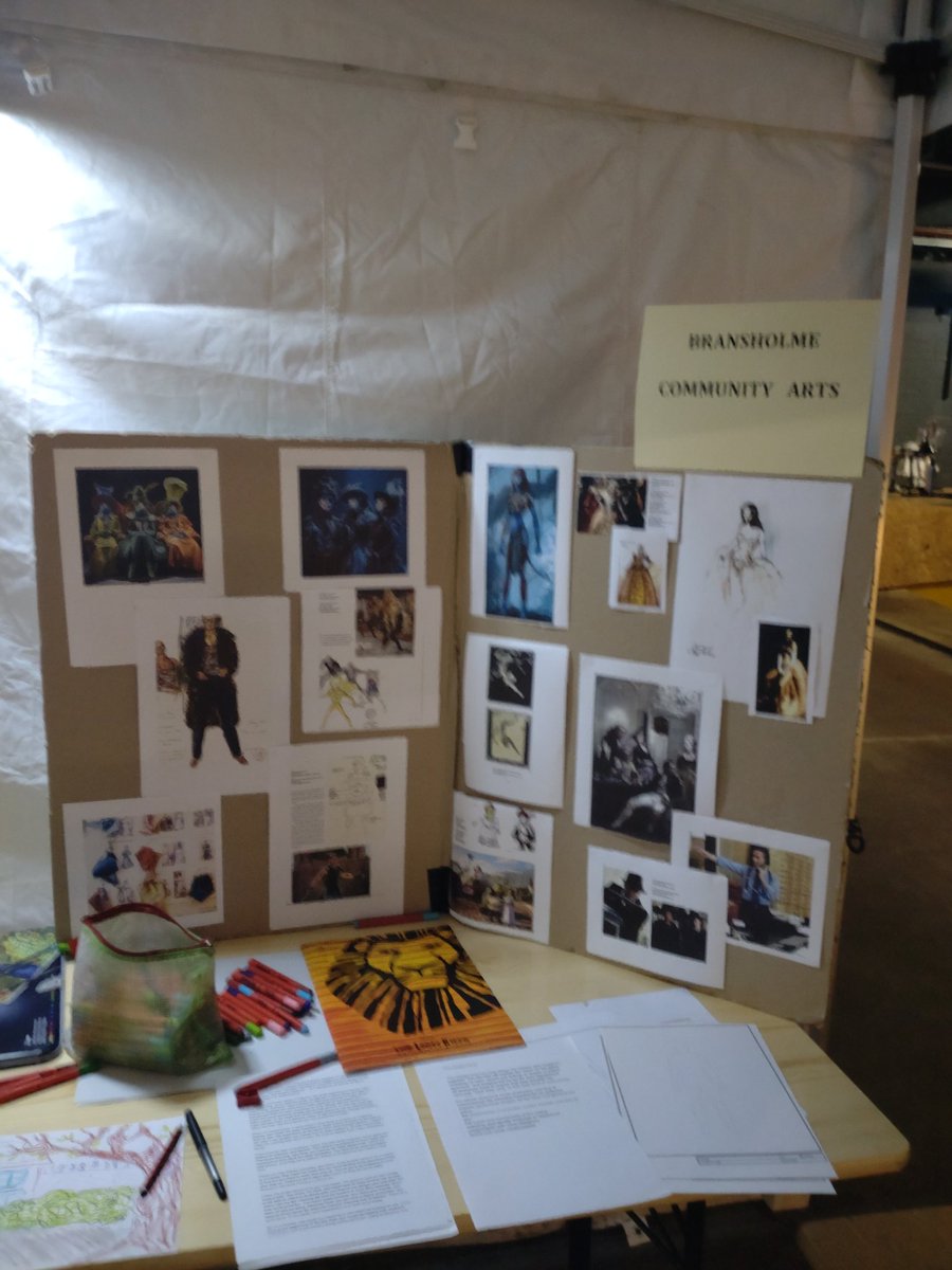 <a href="/SilentUproarPro/">Silent Uproar- We aren't on here anymore</a> <a href="/makerspacehull/">MakerspaceHull</a> <a href="/BransholmeArts/">Bransholme Community Arts</a> set up and ready for their workshop. On until 3.30pm at Princes Quay Event Space 😎