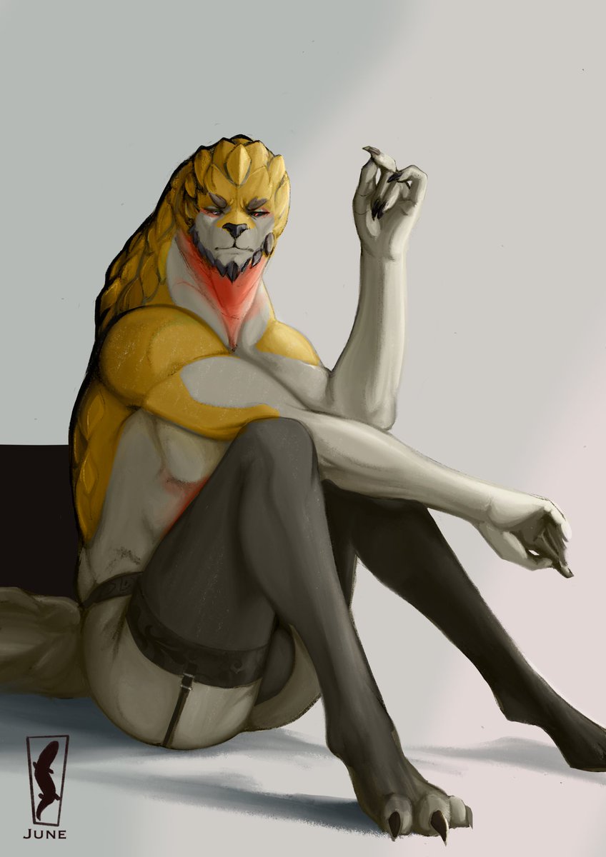 I'm still thinking about his name and coloring, but I really like the design, I've wanted to make a pumped-up character for a long time
Oh and maybe I'll be drafted into the army soon so don't lose me !.... conscription sucks