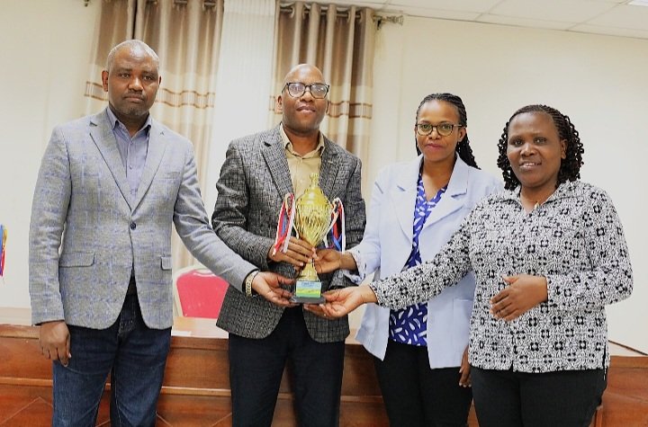 Best Performer Ejoheza 2023/2024. Abaturage ba <a href="/GashenyiSector1/">GASHENYI Sector Official Page</a> ni abo gushimirwa <a href="/gahundemaurice/">Maurice Mugabowagahunde</a>  <a href="/GakenkeDistrict/">Gakenke District</a>