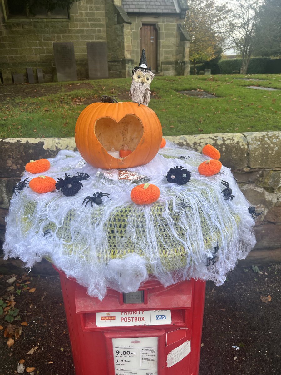 Trinkle96619465's tweet photo. #BitLate……forgot to post this yesterday ….from a little village near me.🎃 https://t.co/bg8jGsdp0H