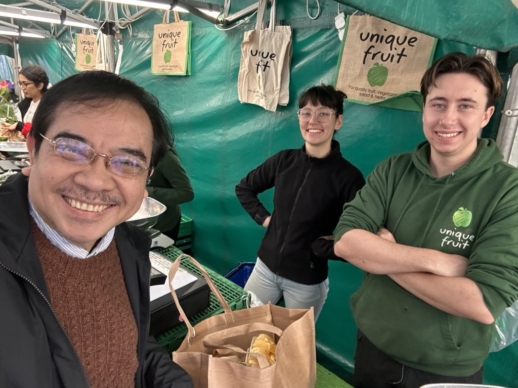 DrTonyLeachon's tweet photo. Eating two servings of fruit and three servings of vegetables every day is the right mix for longevity, according to a large new study from researchers from Harvard T. H. Chan School of Public Health.

https://t.co/WFZrSCjvXa.

Tony Leachon

#RelentlessForChange 

@HarvardHealth https://t.co/jQZT2iiwOY