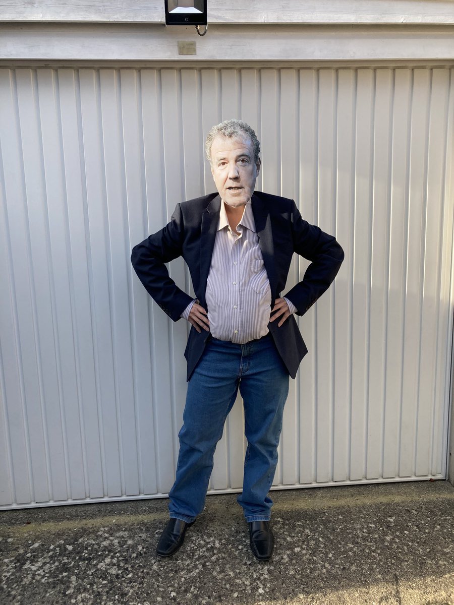 RubyG3's tweet photo. I think I looked more like @JeremyClarkson than Jeremy Clarkson! Happy Halloween! 🚗 @RichardHammond https://t.co/Nj3nI2WchJ