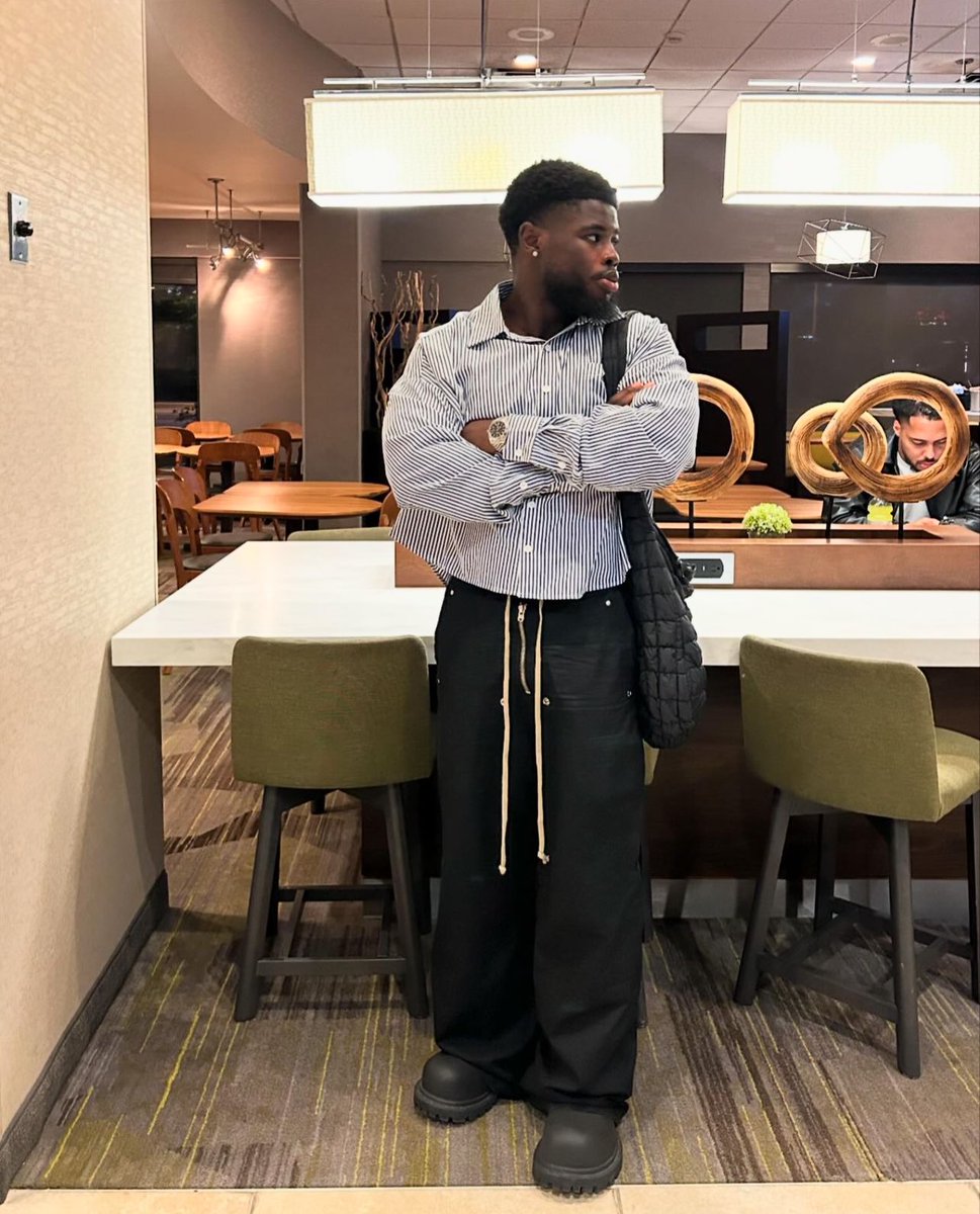 MikeAdxx's tweet image. I never really liked celebrating or acknowledging my birthday my whole life (still don’t really) especially cause it’s the day right after Halloween lol. However life been too good these past few years to not be grateful. 3 years ago I graduated college broke now im fortunate
