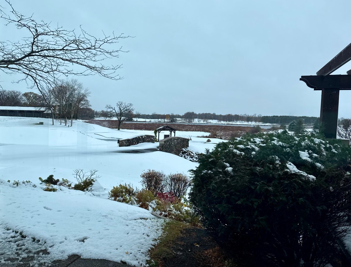 Mother Nature didn't want to give us one last weekend of golf! The golf course, driving range, and Mac Nine Par 3 course are now closed for the season. Thank you to everyone for a great year!