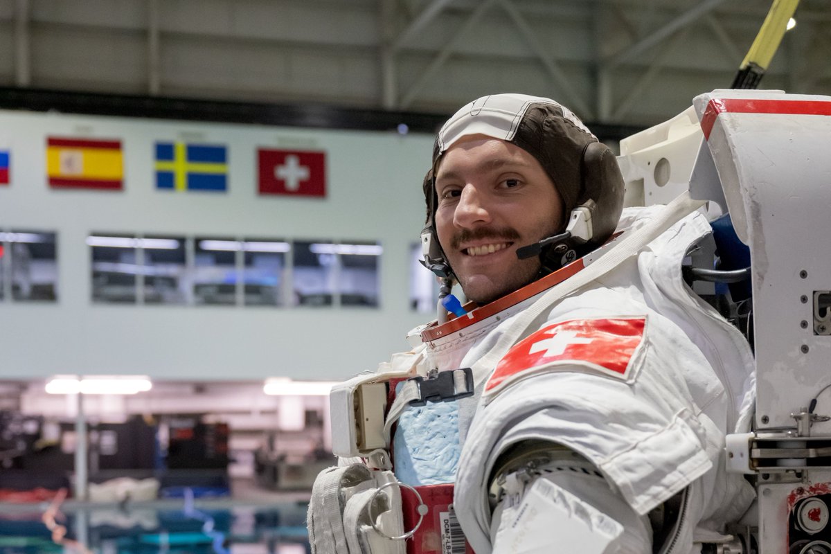 SBFI SEFRI SERI (@sbfi_ch) on Twitter photo 📢Call for interest! Scientific experiments & technological demonstrations from Switzerland that could be conducted by <a href="/esa/">European Space Agency</a> Astronaut #MarcoSieber 🧑🚀🇨🇭during his future mission to the ISS 🛰️<a href="/ESAastro_Marco/">Marco Sieber</a>
Submission deadline: 31.01.2025 ➡️ sbfi.admin.ch/sbfi/en/home/r… 📢Call for interest! Scientific experiments & technological demonstrations from Switzerland that could be conducted by <a href="/esa/">European Space Agency</a> Astronaut #MarcoSieber 🧑🚀🇨🇭during his future mission to the ISS 🛰️<a href="/ESAastro_Marco/">Marco Sieber</a>
Submission deadline: 31.01.2025 ➡️ sbfi.admin.ch/sbfi/en/home/r…