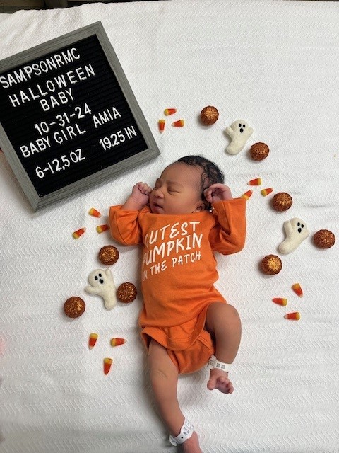 SampsonRMC's tweet photo. Halloween was super sweet this year for this family! Join us in congratulating her family and wishing Baby Amia a lifetime of health, happiness, and lots of treats! 🍬🍭

#HalloweenBaby2024 #SampsonRMC #CutestPumpkin https://t.co/upsxkQmMIF
