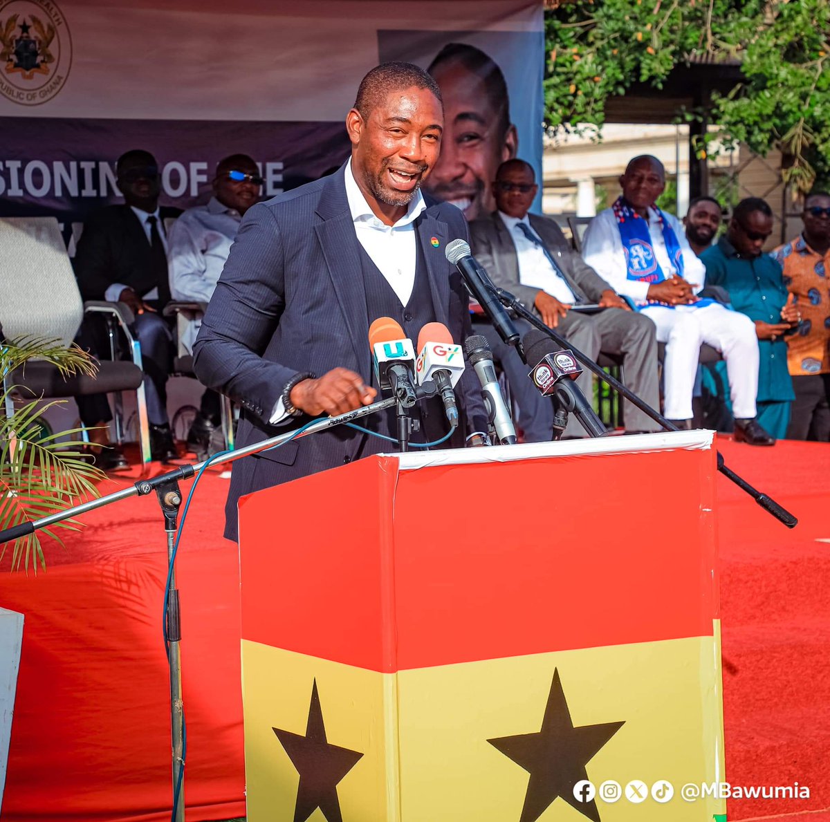 mohgovgh's tweet photo. In an effort to digitize healthcare delivery in the country, the Ministry of Health, supported by the Government of Ghana, has commissioned the National E-Health project also known as the Lightwave Health Information Management System (LHIMS) in Accra. https://t.co/2s8F7EgN9b