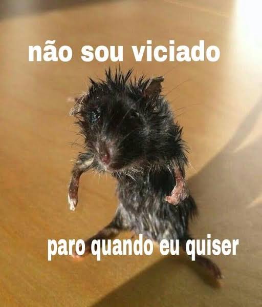Por que normalizamos a categoria Dark romance? Sério, pornografia, relacionamento abusivo, violência gráfica explícita. Se fossem homens consumindo seriam considerado monstros, mas como somos nós mulheres que lemos... Ah sim, não é vício em pornografia....