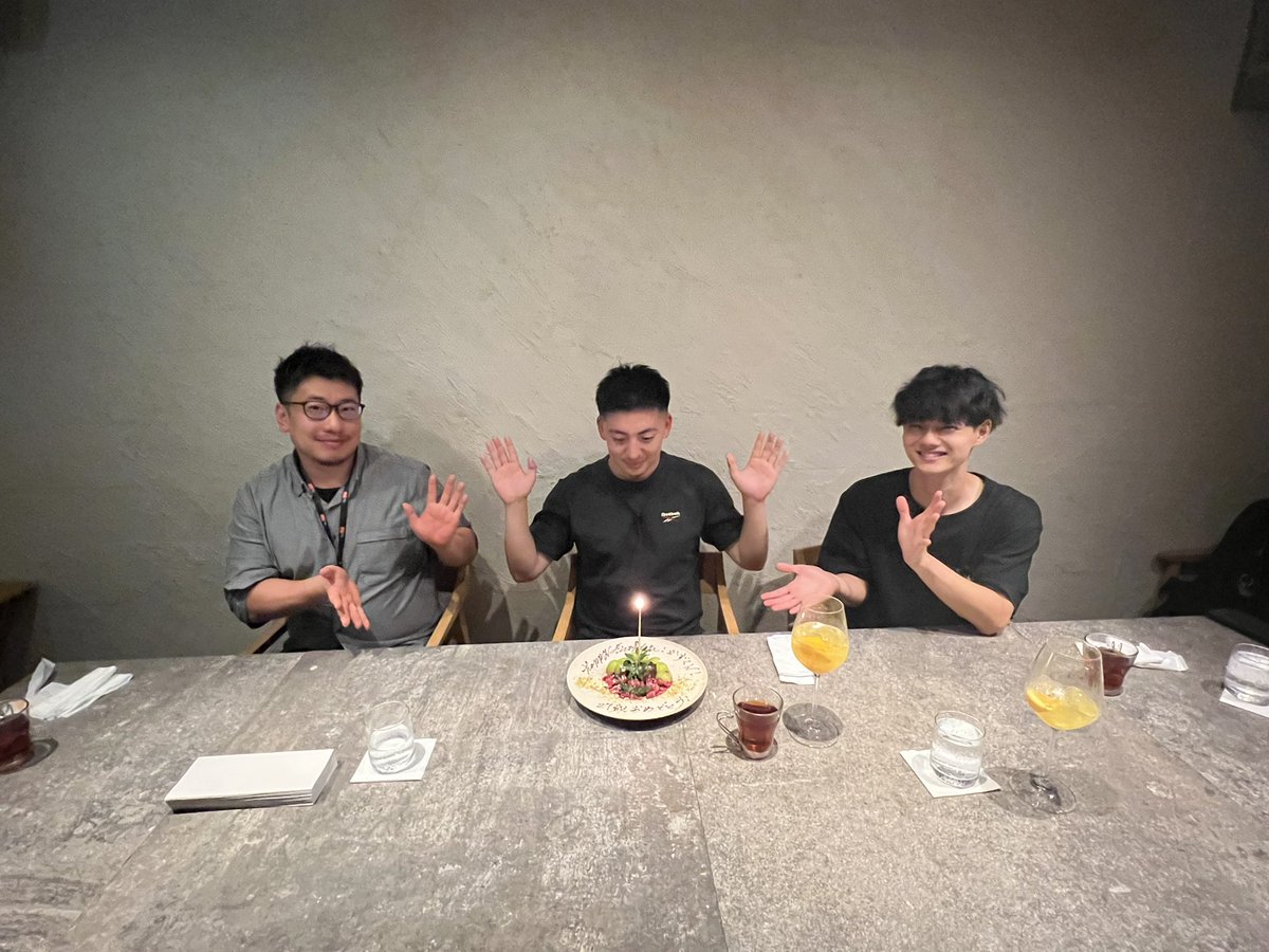 今日で27歳
今年はたんくんあまかげくんが祝ってくれました🧤
ありがとうございました🙇‍♂️
今年も楽しい一年にするぞ😀