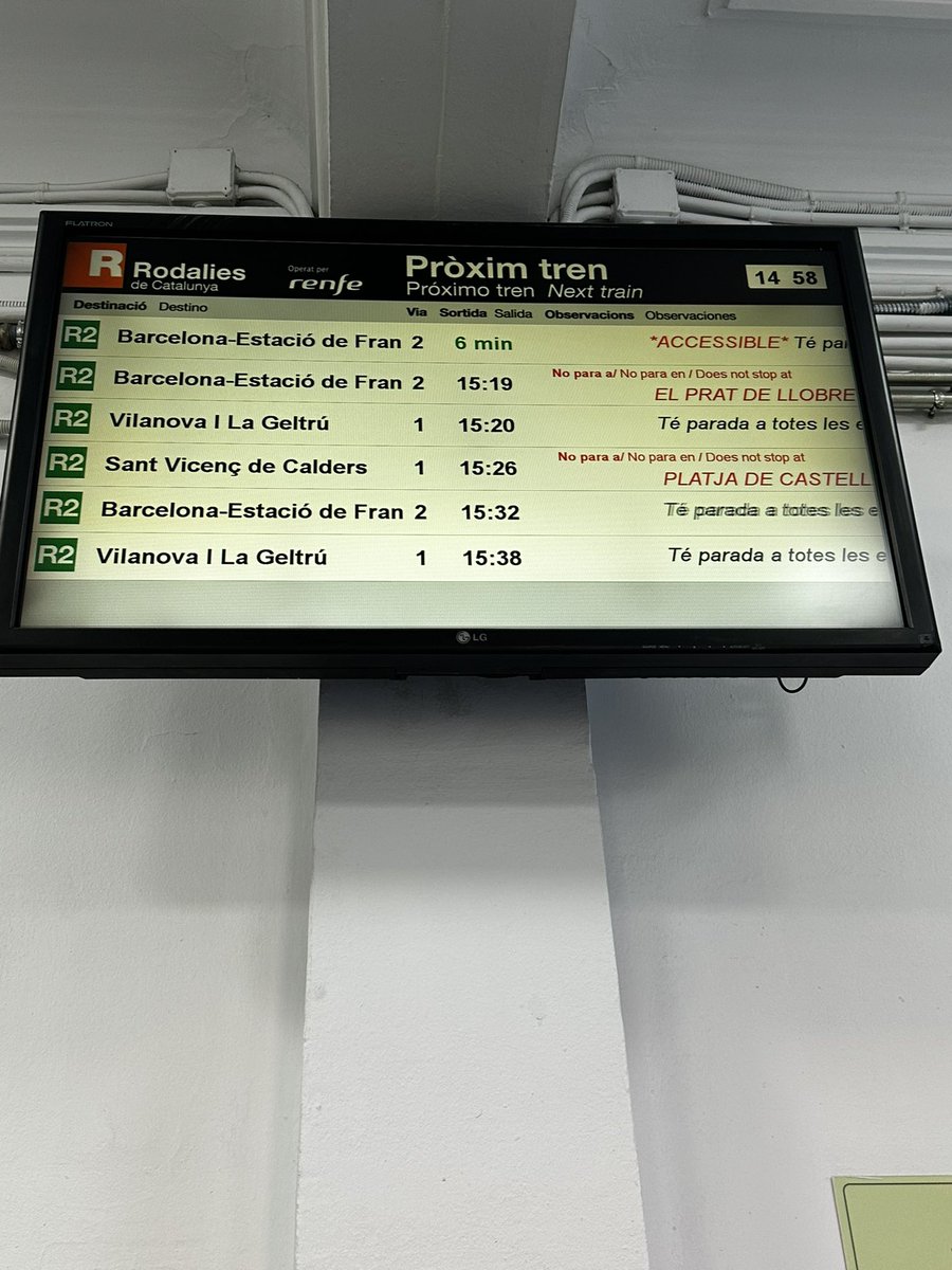 bynudiru's tweet photo. @rodalies porqué mentís y decís que en vuestra web los horarios están actualizados? Estos no coinciden con los de las pantallas de las estaciones. Basta ya de jugar con el tiempo y el dinero de vuestros clientes 🤬. Sois el peor transporte público que existe. #rodalies https://t.co/rFZfa6UP9g