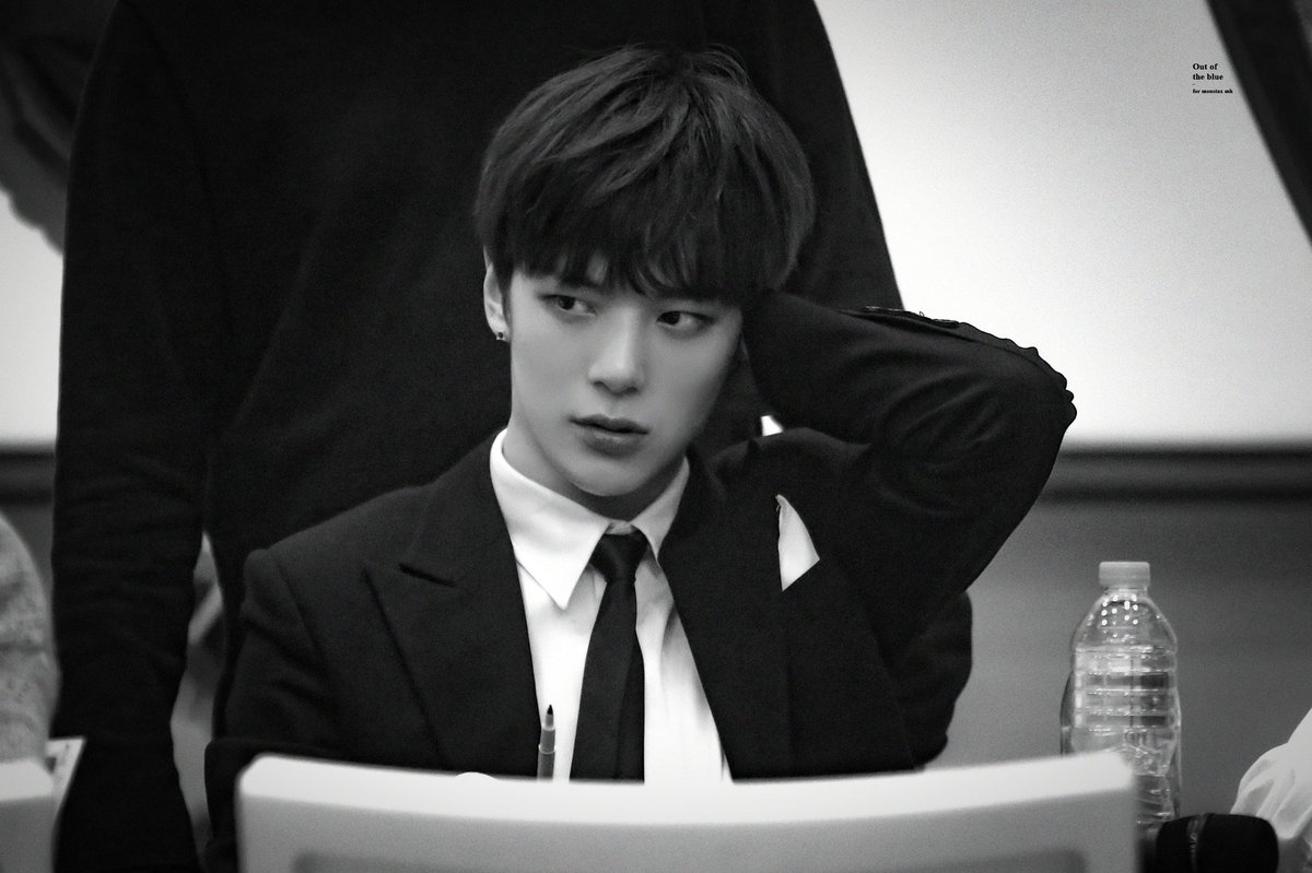 𝟮𝟬𝟮𝟰 𝙈𝙄𝙉𝙃𝙔𝙐𝙆 𝘿𝘼𝙔

#고래처럼_큰사랑을_민혁이에게

민혁이의 32번째 생일을 맞이하여 
작게나마 액자 이벤트를 진행합니다

#rt 추첨 1분을 뽑아 액자를 보내드립니다