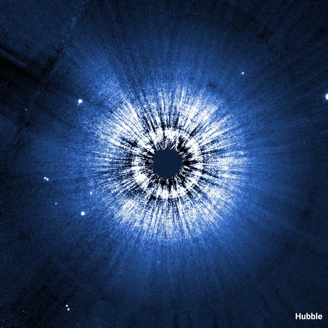 NASAHubble's tweet image. A nearly 100-billion-mile-diameter debris disk encircles the star Vega.

Astronomers have long assumed this was a disk of planet-forming material, but new observations with Hubble and @NASAWebb offer a different verdict.

"The Vega disk is smooth, ridiculously smooth."