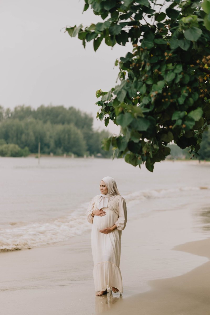 farahhalizamm's tweet photo. Guyssss I’m a mother now??!?!??!! Dah 1 month but I still macam tak percaya…… https://t.co/9KNIEiQIyR