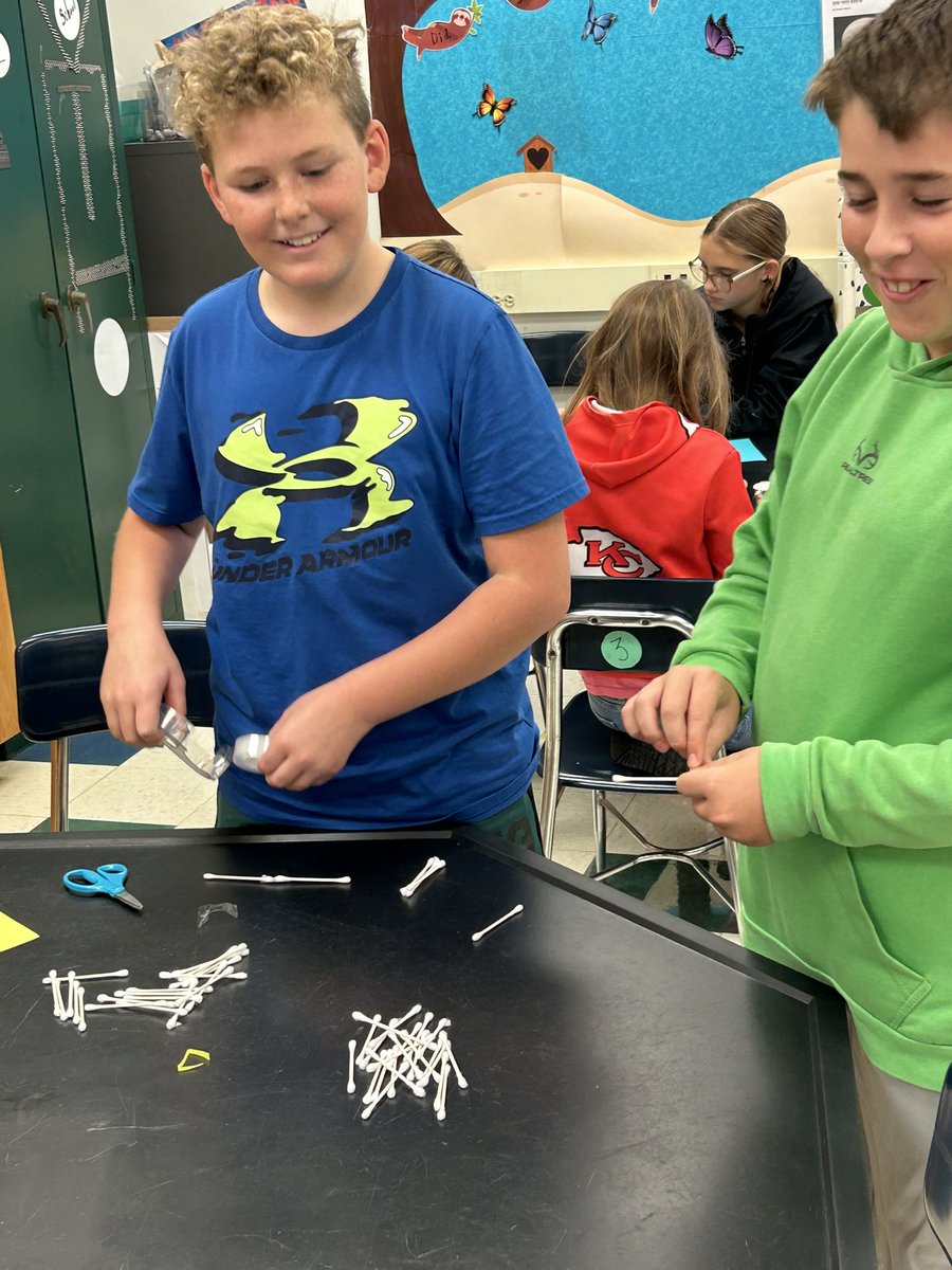 jangr6's tweet image. STEM CHALLENGES. #sciencerocks
#spoofhoundpride