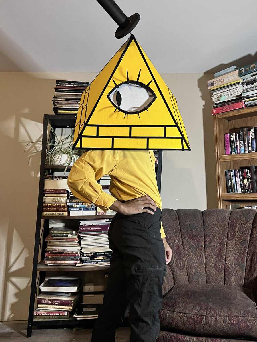 0I_bite_back0's tweet photo. GET OUT OF MY LIBRARY 
#gravityfalls https://t.co/Q15Oefchec