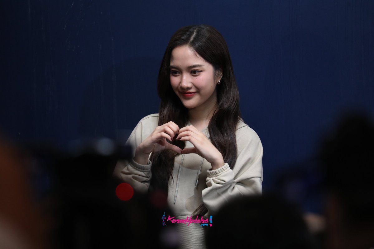 KoreanUpdates's tweet image. #srchafreen #Goyyog #CHAEUNWOO #SkechersTH #SkechersCTWgrandopening