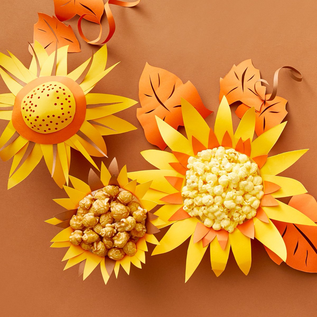 PopcornFactory's tweet image. Feeling extra thankful for fall 🍿🌻