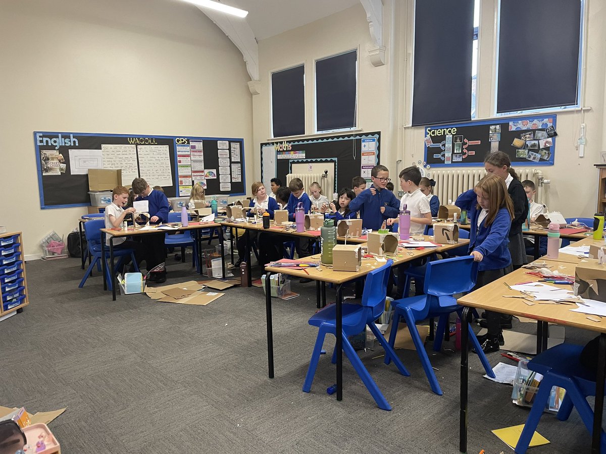 latimerprimary's tweet image. Year 5 have designed, made and evaluated their cam toys this week. They worked hard and persevered and I am blown away by their finished products. #LatimerDandT #ClassSP #ClassTJ