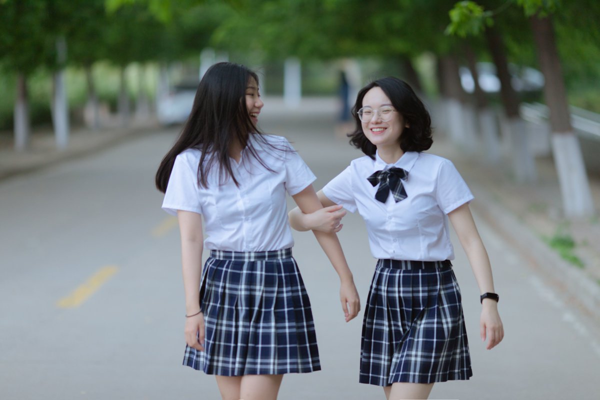 毕业小姐姐写真[212P+1.28G] #眼镜娘 #眼镜妹 #毕业照 #女大学生 #写真 
No.101514 预览全套尺度看置顶或私信 投稿：@007share 
眼镜娘圈子：https://t.co/VSeJDJ4Yn7 https://t.co/kdlq8va1Ez