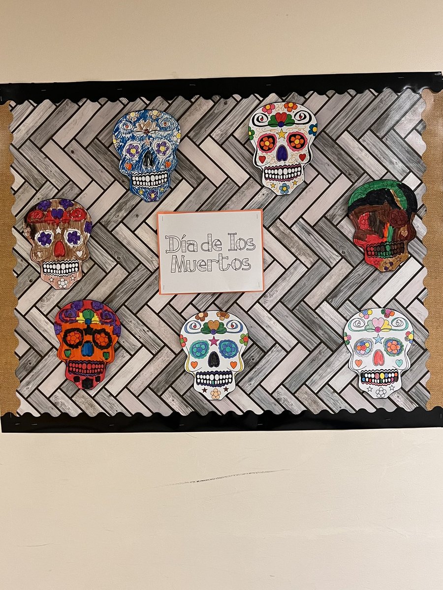 Mrsulsheimer's tweet photo. When Diwali, Día de Los Muertos, and Halloween all happen at the same time, you have a fabulous multicultural day 💀 🪔 🎃 
@DuvallTweets706 https://t.co/NeA3nzuoVX