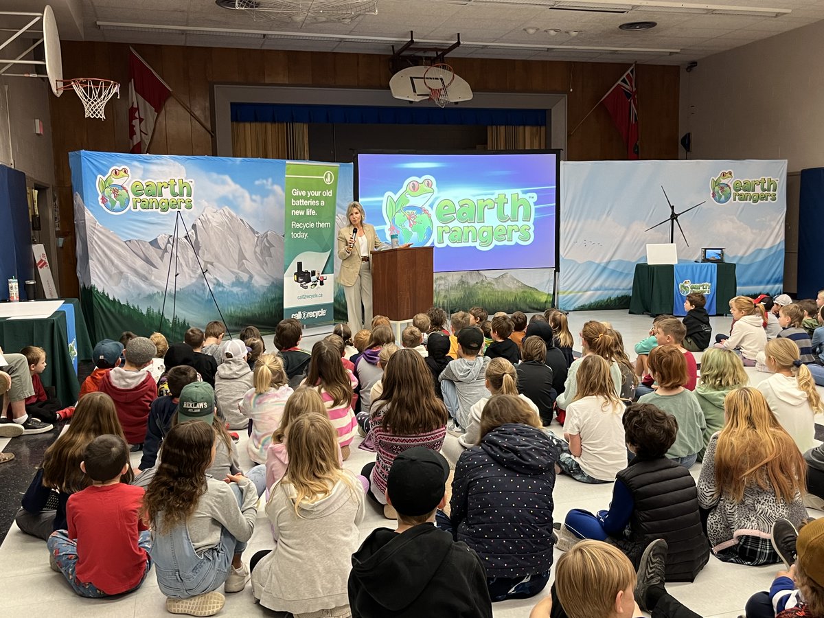 Cette semaine, Appel à Recycler et <a href="/EarthRangers/">Earth Rangers/Éco Héros 🐸🌎</a> ont annoncé les gagnants du concours Battery Blitz du printemps 2024 en Ontario : Sophiasburgh Central School! Merci à tous les étudiants et participants de défendre un avenir plus vert ! 🌱👏 bit.ly/3Ca0mjm