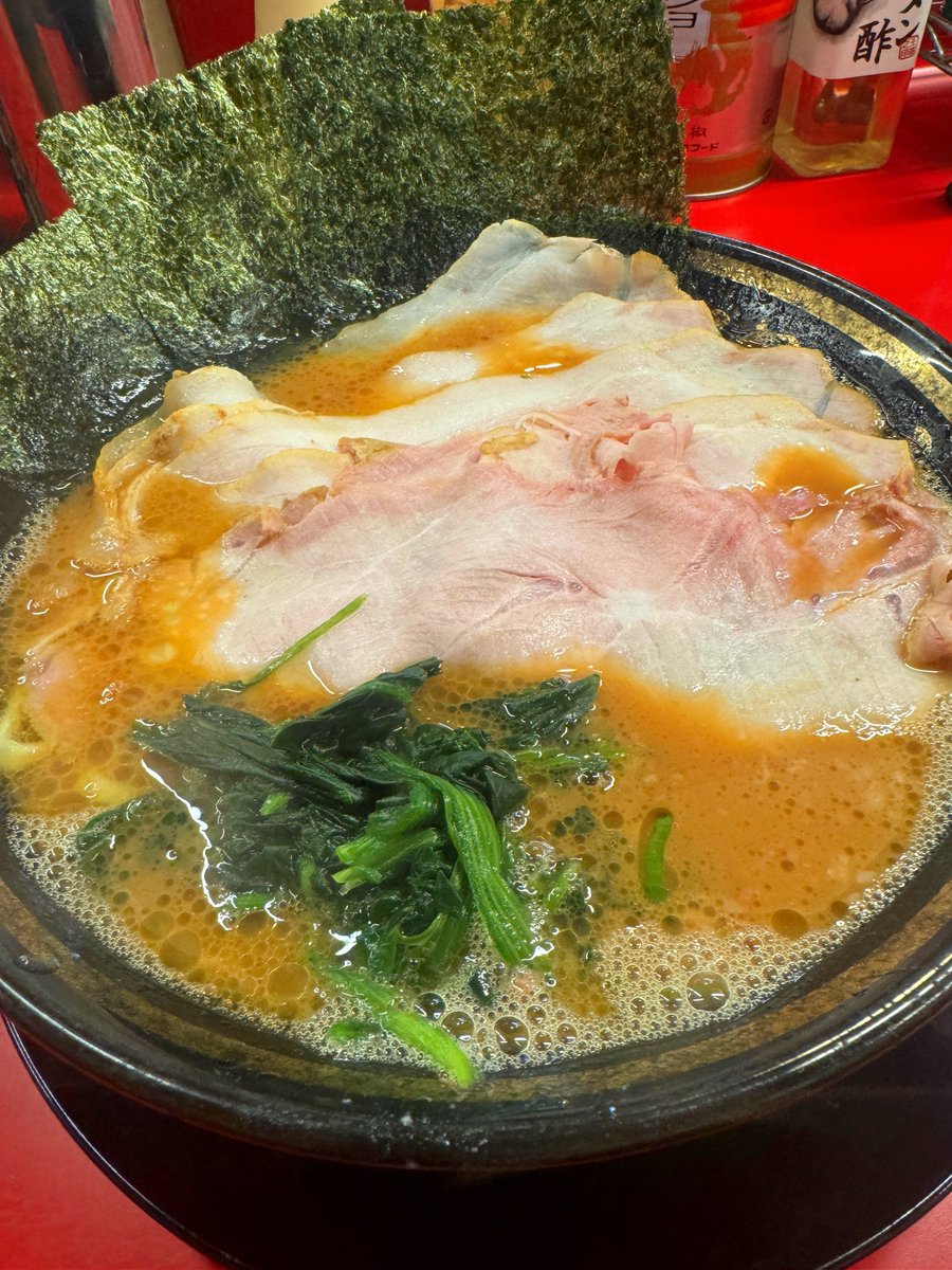 HibikiShiraishi's tweet image. ライブの良さとラーメンの味は比例するからね

考えられんくらい美味かったわ