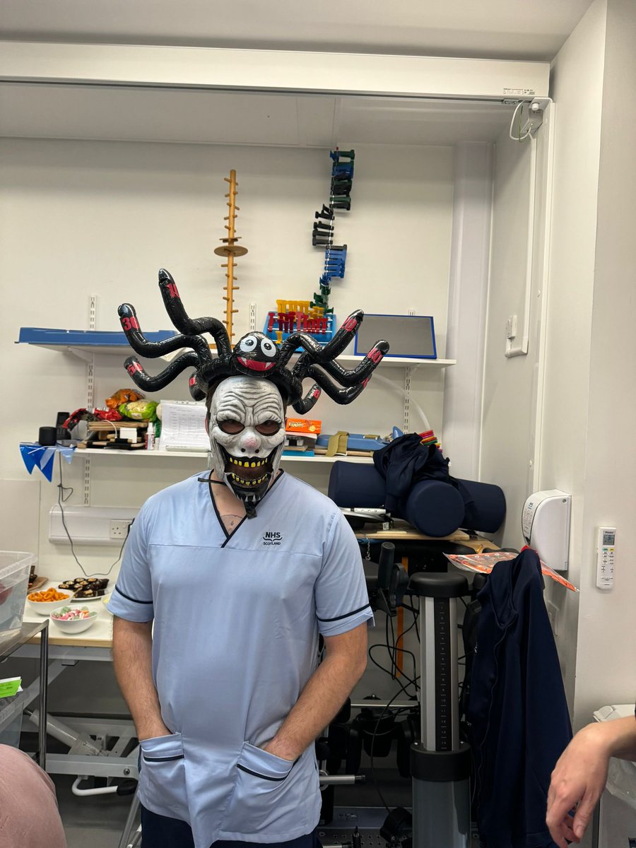 Great fun with our patients and families at our Halloween party yesterday 🎃👻Costumes, games, cakes and dookin for 🍎 #neurorehab #braininjuryrehab #activeward