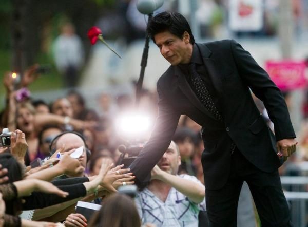 shahrukcafe's tweet photo. I have not come here to compete, I have come here to rule 
                 - ShahRukhKhan 

#HappyBirthdaySRK https://t.co/mYadV0fAqL