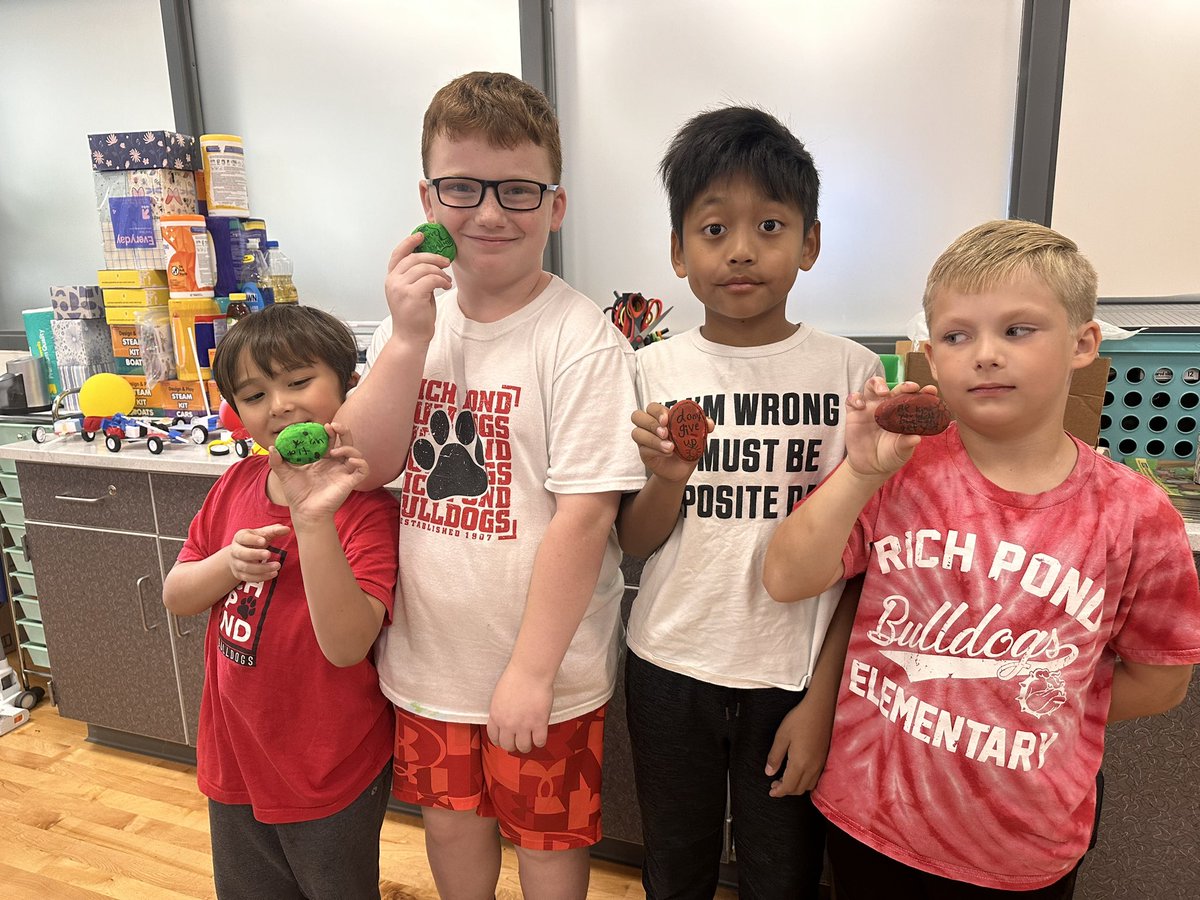 Andrea Price tweet media