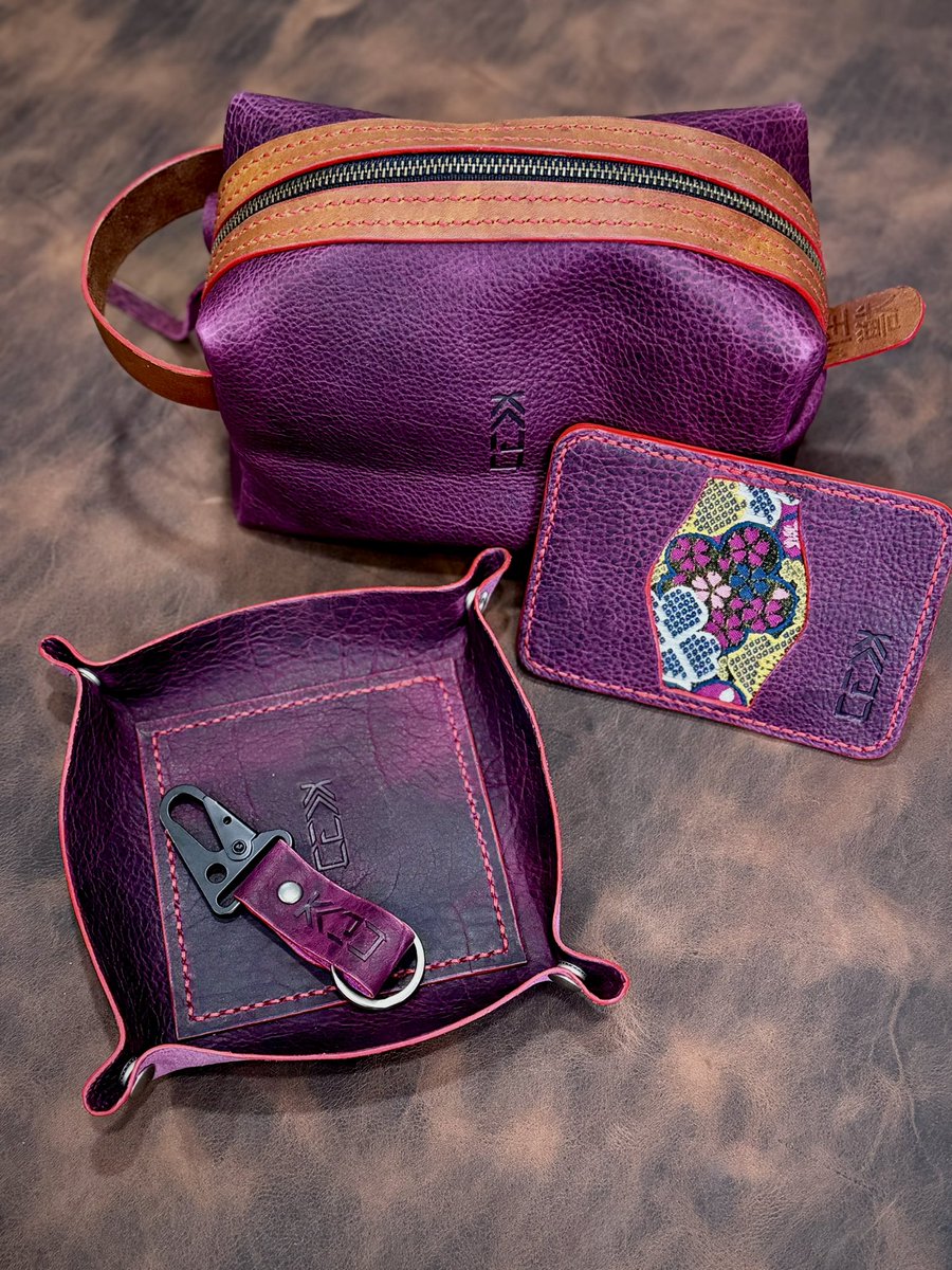 New Releases! 

The KAIJU Gray All Day &amp; Purple Bison accessories come in a variety of wares. 

If you’re looking for a new wallet, catch all tray, or Dopp Kit then swing by the Longhorn Market this Sunday &amp; grab yourself one!

instagram.com/p/DB1PJF8pdRr/…