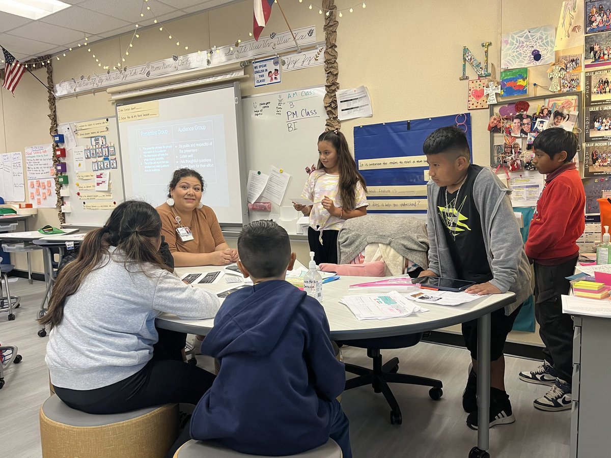 vanunio's tweet photo. Such amazing learning happening at Lakeland Elementary! We are proud of our Roadrunners! @LakelandES #EveryONE ❤️💚💛💙🖤 https://t.co/QD4Ftnf9cI