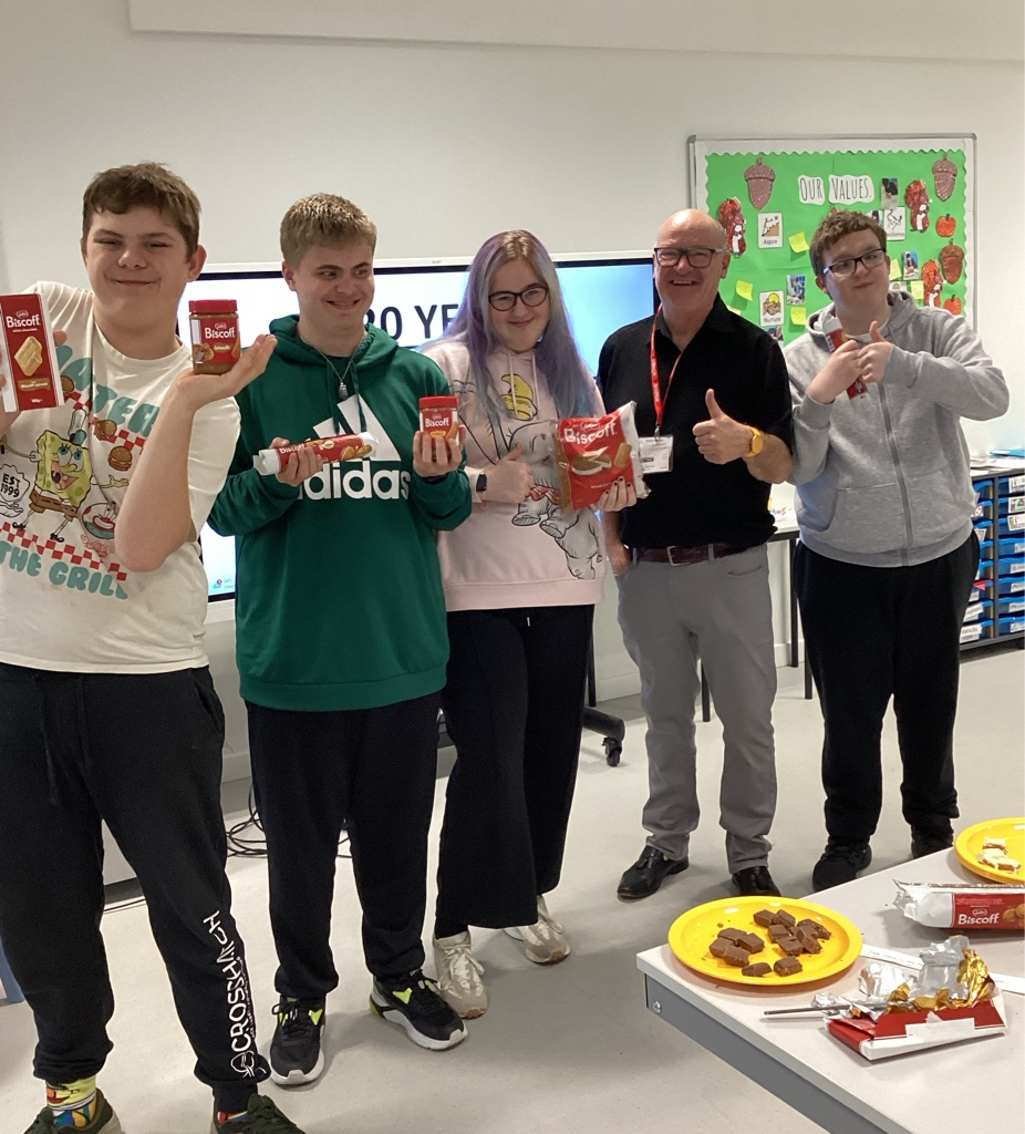 ViewTrent's tweet photo. Our first week back after half term has been action packed, which included a visit from Steve Dixon.

We learned about careers in retail and @Biscoff_UK.  We loved how inclusive the product is and how it suits so many different tastes and dietary requirements.
@WellspringAT https://t.co/6sFbHMja2p