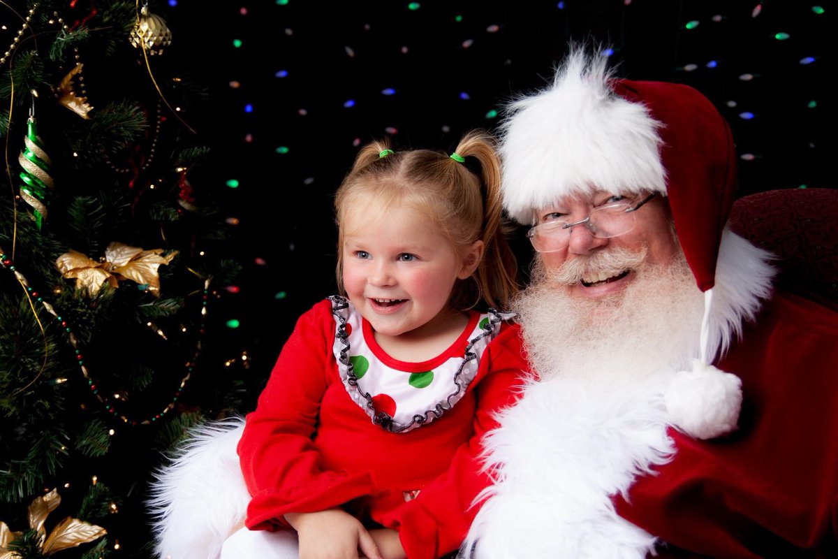 Santa and Mrs. Claus are thrilled to be returning to our studio this year. This is a free event open to the public. 
12/14 1 pm-3 pm
If you would like more information please contact Erin by calling 603-432-1147.

#londonderrytv #christmasiscoming #christmas2024 #santa