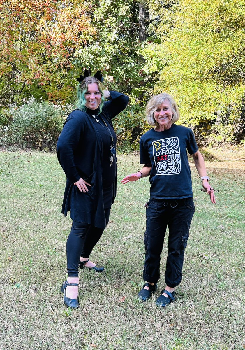 BbarlowArt's tweet photo. ❤️🖤⚡️I treasure @lufkintweets admin, faculty @LufkinPTA and parent support and friendships @MsStoneELA @tmanning08 🎨It takes a village @WCPSS @EHanna_Lufkin https://t.co/WfVf6Zn652