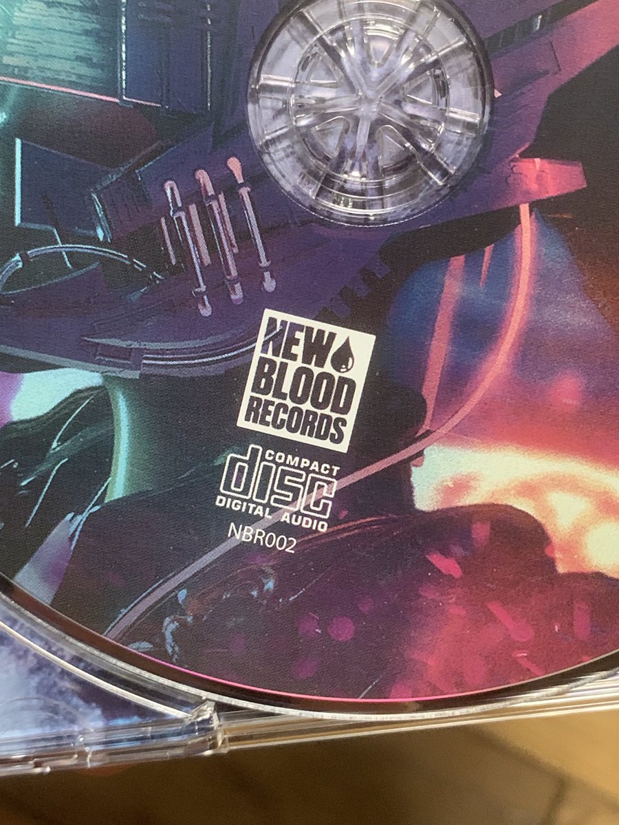 yguo_rocalerea's tweet photo. アナナウ受け取り完了！
@newbloodrecords のロゴを見るとすげぇエモくなる
聞き込むぞ！！

#newbloodrecords
#anothernow 
#アナナウ https://t.co/P9EeZZq0Jj