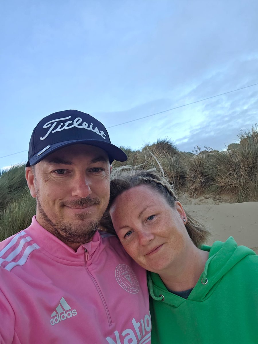 azza_gray's tweet photo. Just having a break, enjoying some time with the family and looking after me. https://t.co/P9af8BGa1g