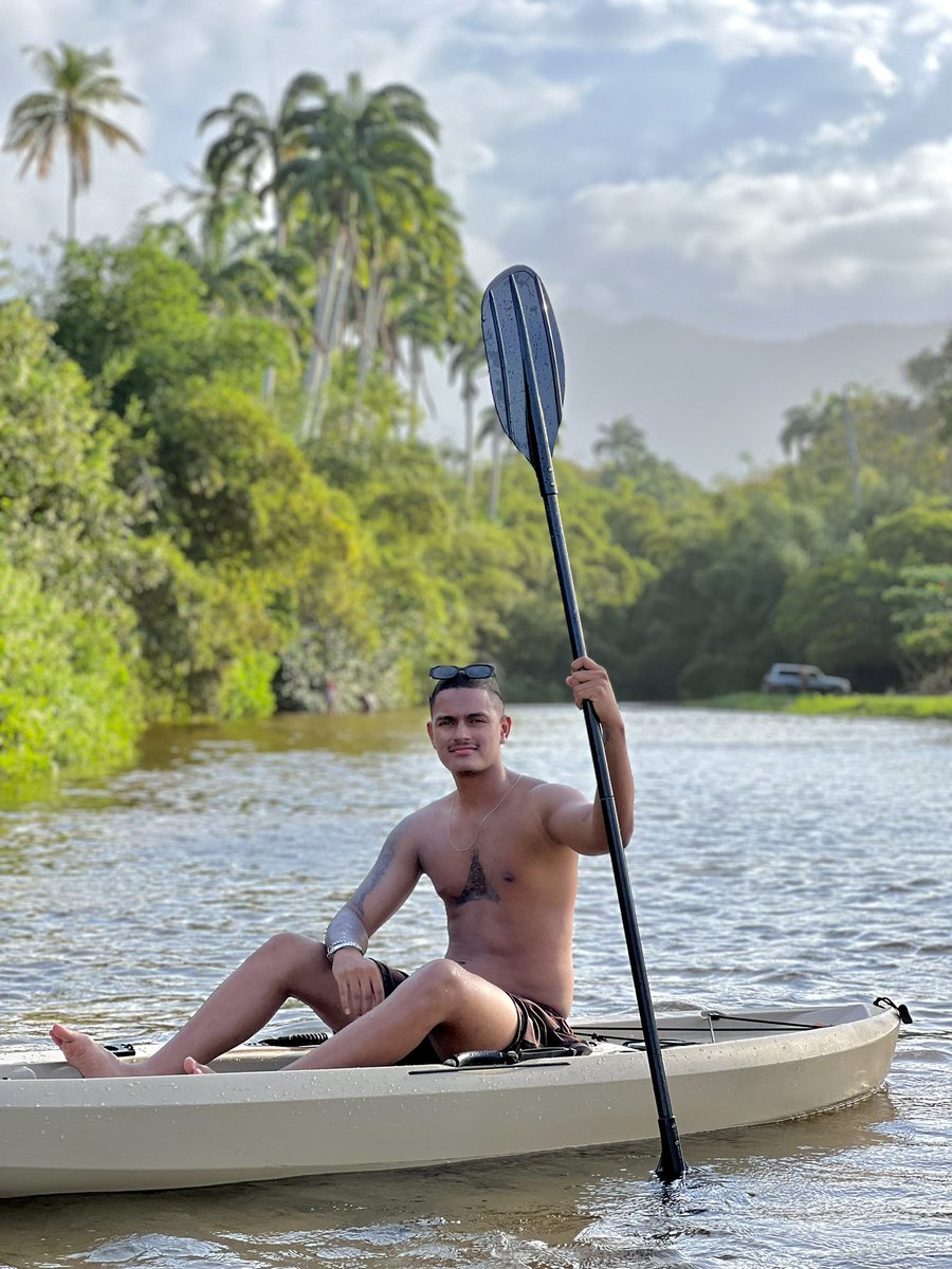 ruben_ofi's tweet photo. Yo puro chambear e irme de viaje. https://t.co/HuJHUUNDcR
