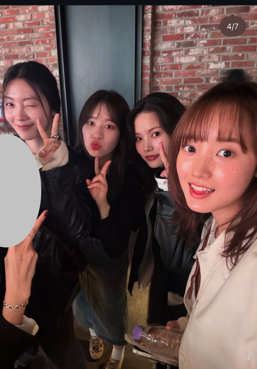 내 케이팝은 위키미키로 시작해서
위키미키로 끝남

아직도 너무 예쁘구나 가족미키 🥺