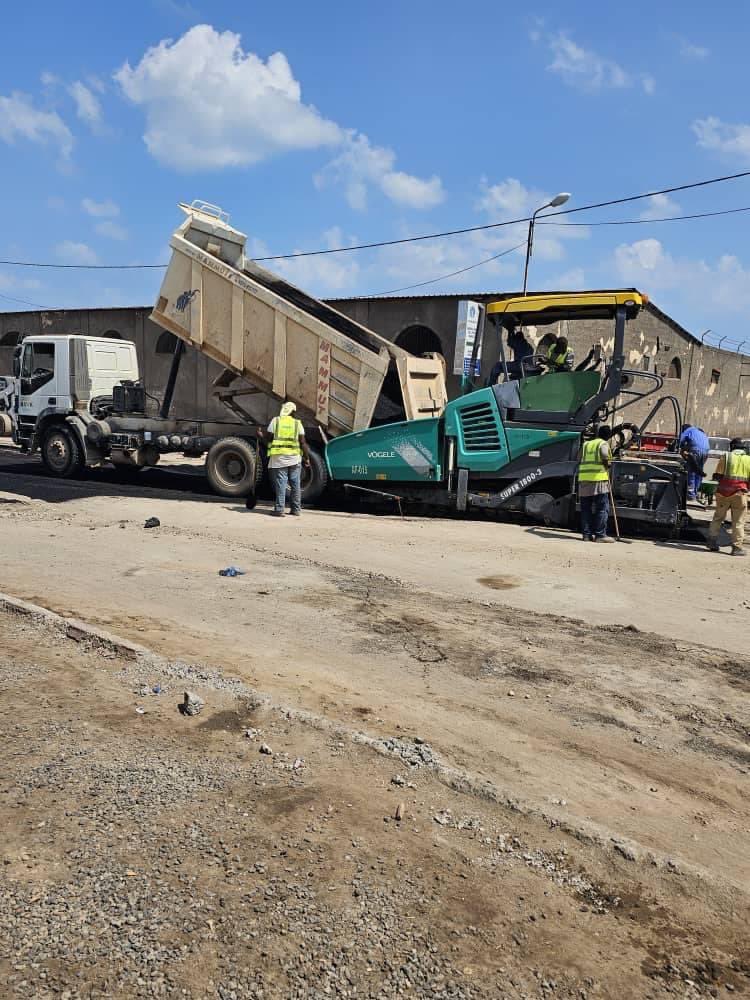 LiveDjib's tweet photo. #Onead informe le public que les travaux sur la route de la Siesta sont désormais achevés. Les opérations de bitumage de la chaussée ont été finalisées, nous remercions les usagers pour leur patience et leur compréhension pendant toute la durée des travaux.
#Djibouti https://t.co/ptrkPFrx5s