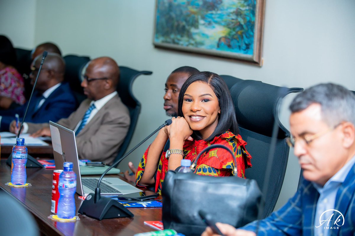 Ngwanzaruth1's tweet photo. 31 octobre

J’ai assisté à ma 4e réunion du Conseil d’Administration de la Fédération des Entreprises du Congo (FEC) pr l’année 2024,en tant qu’administrateur😊.
Cela fait déjà 1 an depuis mon élection à l’organe décisionnel du patronat congolais, pour le compte de la @CCIR_CD🥰. https://t.co/agE57vX82s