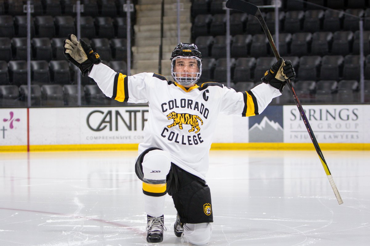 CC Hockey tweet media