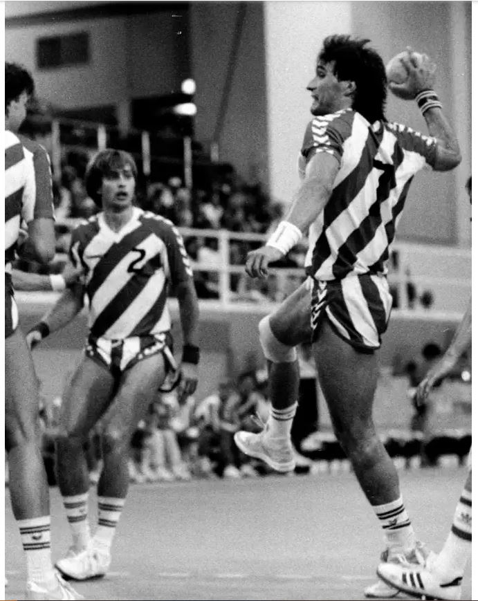 Jeg elskede bolsjedrengene. Tøjet, spillet, holdningerne, det hele. Hvil i fred, Morten Stig Christensen. Hvor er det bare trist 😥