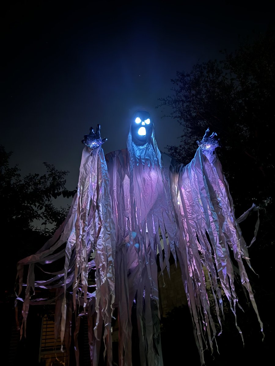 CrookedCastles's tweet photo. #Halloween 🎃 https://t.co/uoRYHcli1D