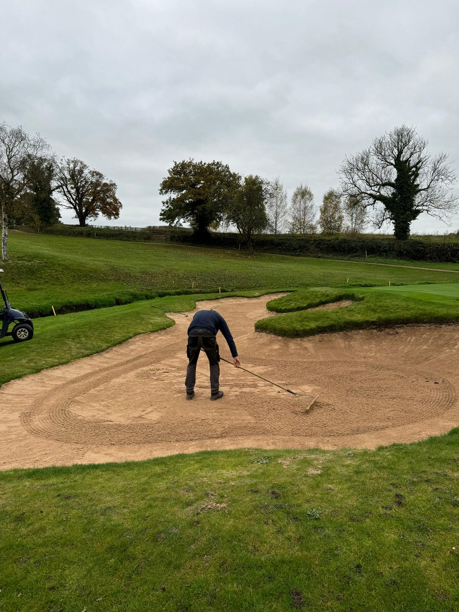 MattGillingham's tweet photo. Our teamβs been out checking sand levels, adjusting for consistency & depth across the course @TheWilmslowGC. The playing surfaces & plant health is fantastic as we head into November! β³οΈ
#GolfMaintenance #CourseCare https://t.co/4R4VcALh0r