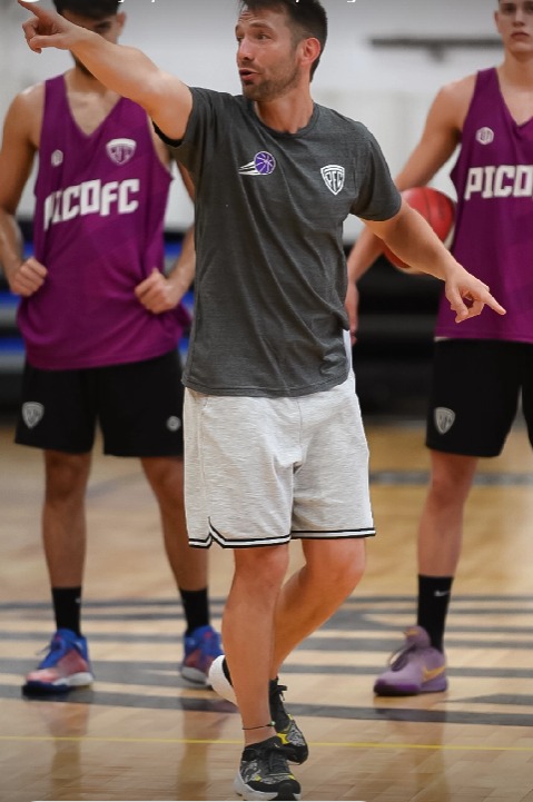 lmdeportivaok's tweet photo. https://t.co/5qn7Kg8nN3
@basquet_pfc ya tiene nuevo entrenador @GustyMorla en @LigaARGbasquet https://t.co/eCyNUMJ0YN