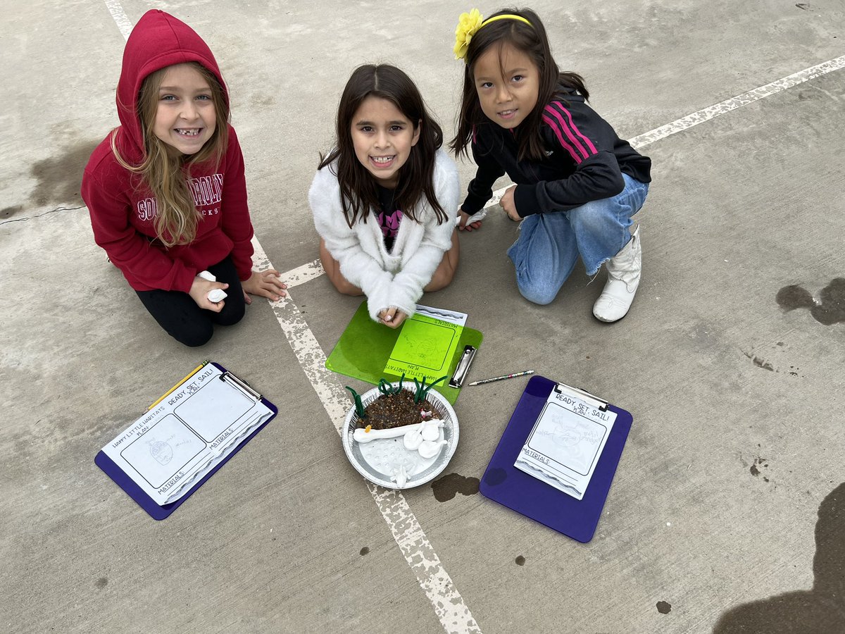 Mrs. Moore's Class tweet media